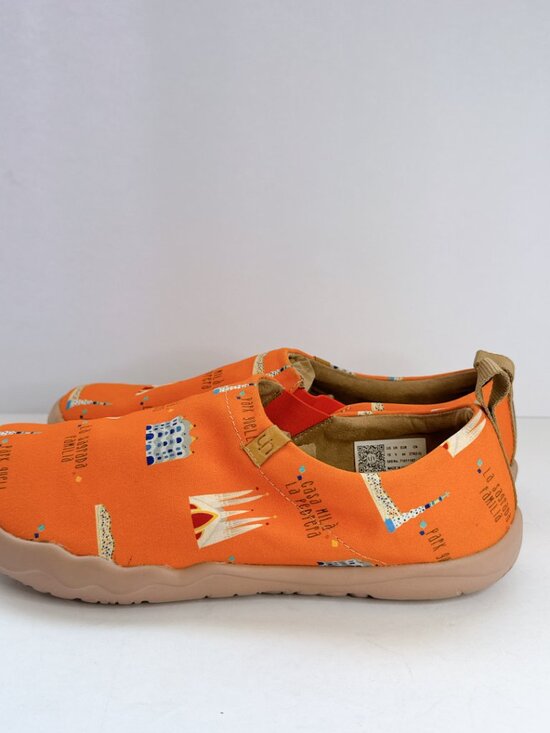 Men’s Size 10 UIN Casa Mila La Pedrera Barcelona Art Slip-On Shoes Orange Canvas main image 6